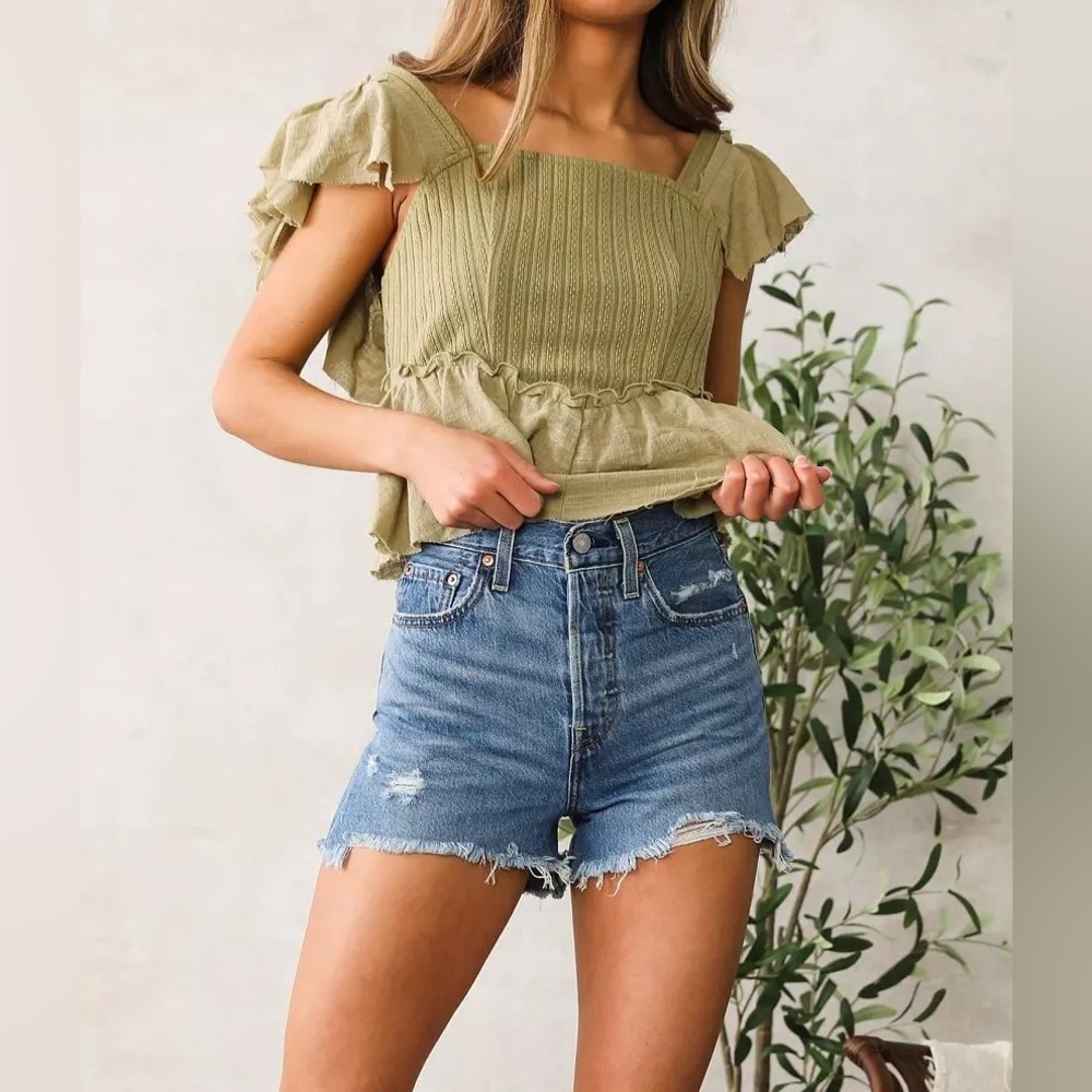 LEVI’S Ribcage Denim Shorts High Rise Button Fly Distressed Raw Hem Size 24